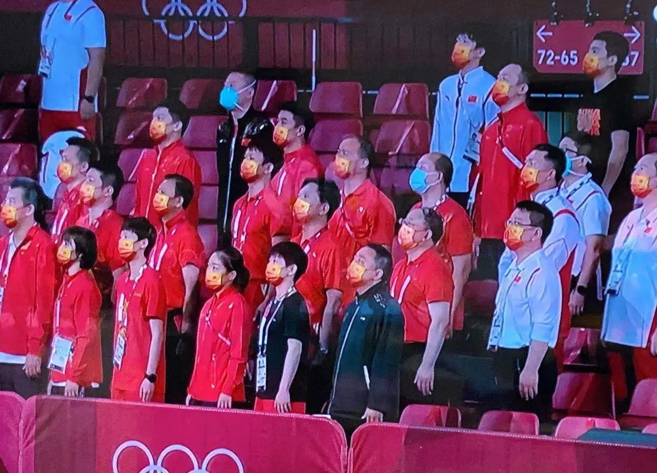 男團(tuán)|男團(tuán)奧運(yùn)決賽前劉國梁激情動員：對主力精準(zhǔn)點(diǎn)出關(guān)鍵，真是一拍一個(gè)準(zhǔn)