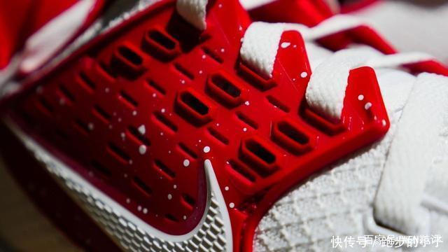 600块前后掌双气垫!Nike再次诠释团队款比签名鞋好