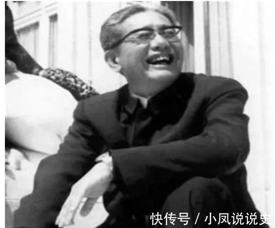 波折&揭秘乔冠华的后事,用2000元稿费安葬自己,结局如何?