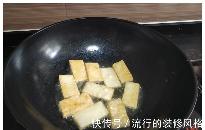 豆腐|豆腐不要直接入锅炒,多加1步骤,豆腐出锅嫩滑爽口,上桌流口水