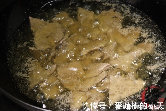 入味|炒猪肝时,千万不要直接下锅, 多做一步,猪肝鲜嫩入味,没腥味