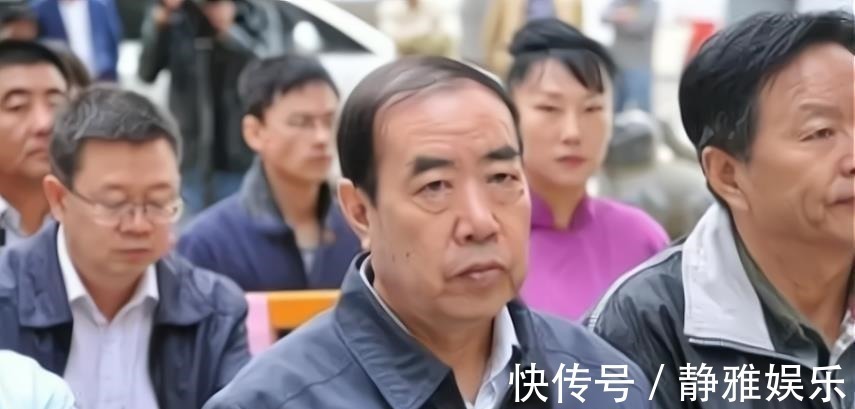 外在@贾平凹提醒世人:女人的光鲜在里面,不在表面,别被假象欺骗