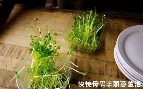 湿气|入冬后,多吃三种养生食物,腰不疼,腿不酸,赶走体内湿气