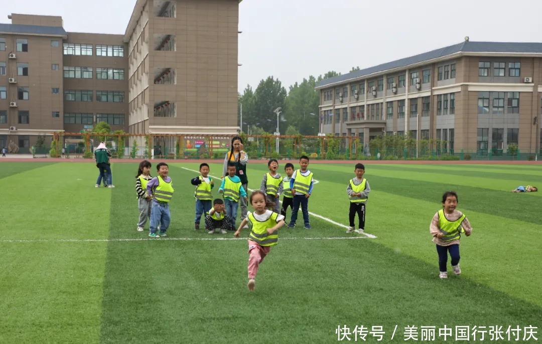 幼儿园|临颍县新时代实验学校2021年春“幼儿园一日游学观校”活动