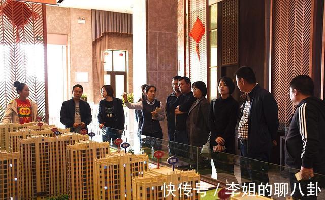 生活方式|贷款买房终身为房打工，买不起房生活潇洒，哪种生活方式更好