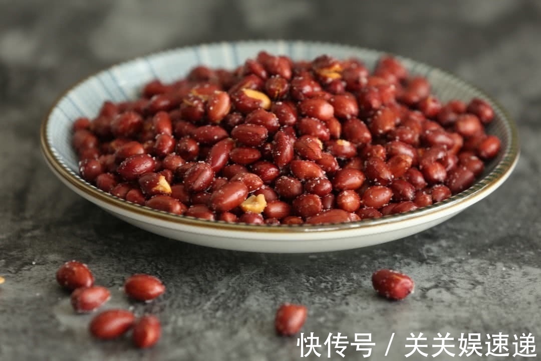凉拌花生|花生米好吃有诀窍,不用炒不用煮,营养美味,功效大,早看早受益