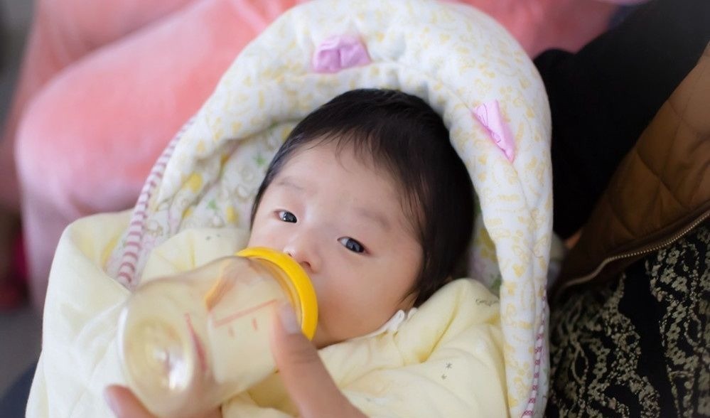 溶解|冲奶粉不是小事,奶粉没冲好,宝宝会溢奶、消化不良,你冲对了吗