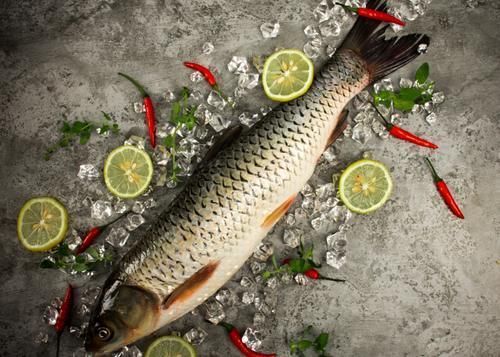 不饱和脂肪酸|秋天吃鱼好处多,利于控制血糖的三种鱼,糖尿病人收好了