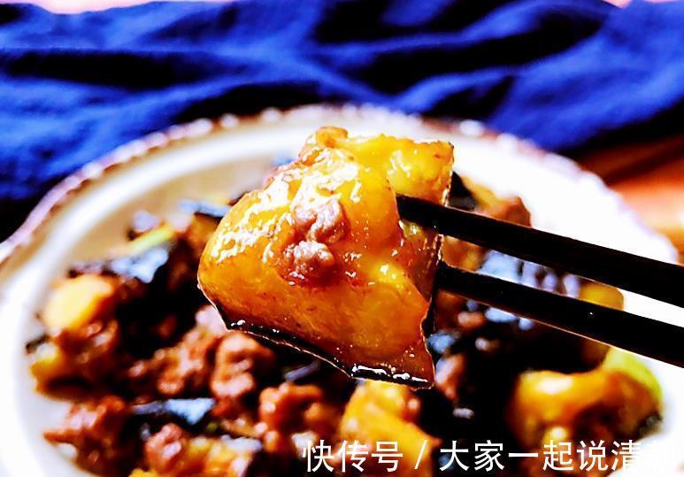 麻婆豆腐|入秋后这菜不能错过，每周连皮炖3次，美白养颜，越吃越年轻