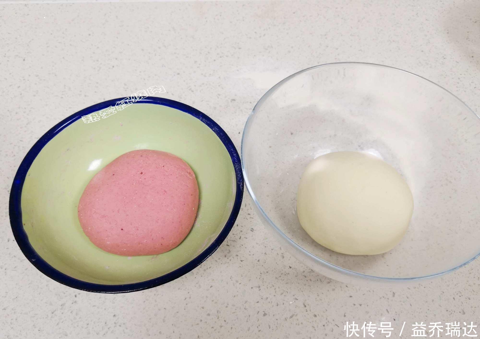 白馒头吃腻了试试这一种做法，颜值很高里面还有肉，看着复杂做着省事