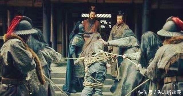 隐藏|白门楼上,曹操问刘备如何处置吕布,这中间到底隐藏着他什么用意