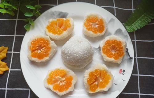 超市真会做生意，1碗糯米1斤水果，竟被他做出了新花样，供不应求