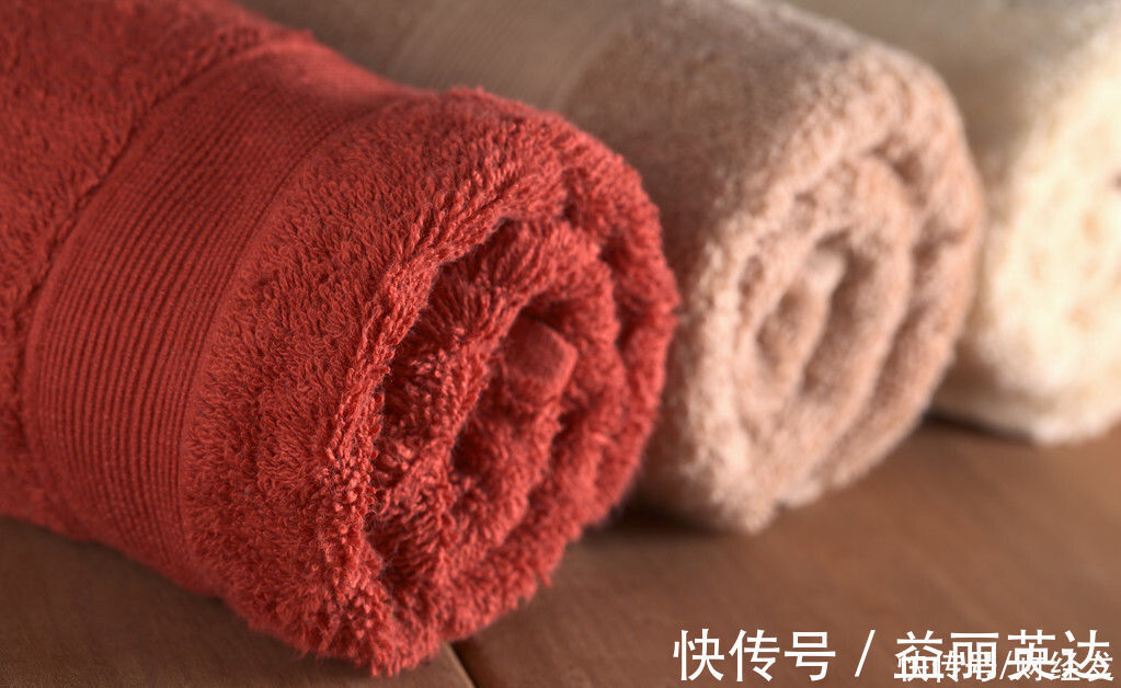 毛巾用久了就会变得发硬扎脸?4种方法轻松让你的毛巾恢复柔软