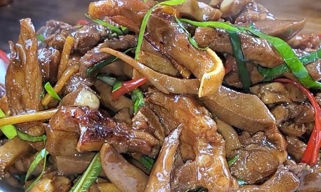 吃一斤它，相当于吃10斤菠菜，5斤鸡蛋，40元一斤，再贵也别不舍