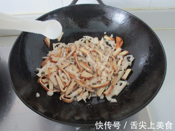 莲藕|胃不好的人要吃它，坚持每周吃2次，养胃最有效，还能修复胃粘膜