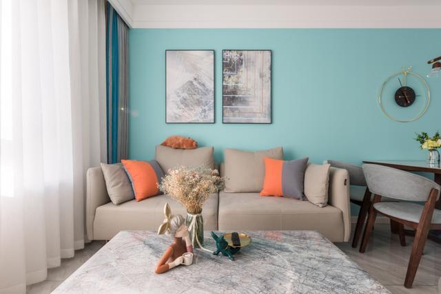 女孩|37岁大龄女孩的家,仅有70㎡的空间,坚持简欧风,生活精致又温馨