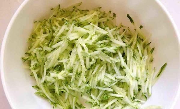 这款懒人快手早餐饼，手不沾面，拌一拌，快速搞定早餐