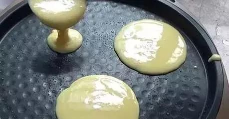 不用|不用加一滴水做出美味的酸奶饼,做法简单,五分钟就能轻松搞定