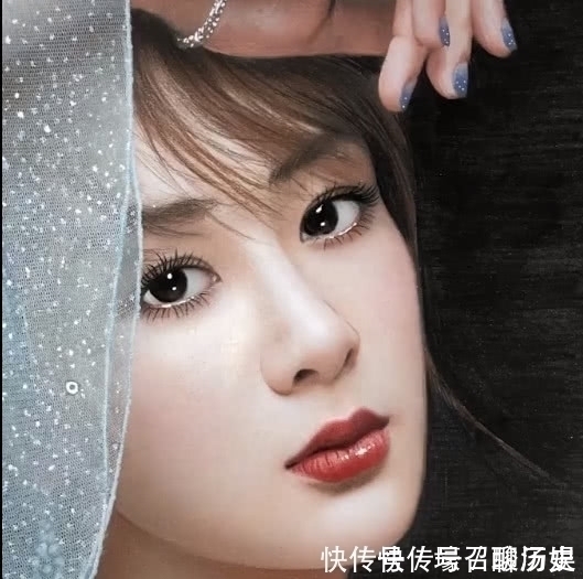 铅笔#美术生的手很神奇,明明看着是照片,竟是用铅笔画出来的