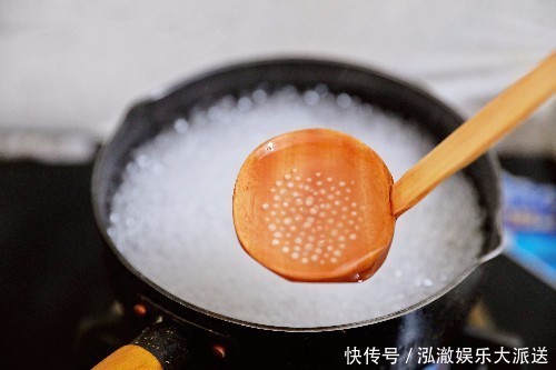 过瘾|这甜品外面卖16元一瓶,花几块钱在家就能做,Q弹爽口,太过瘾了