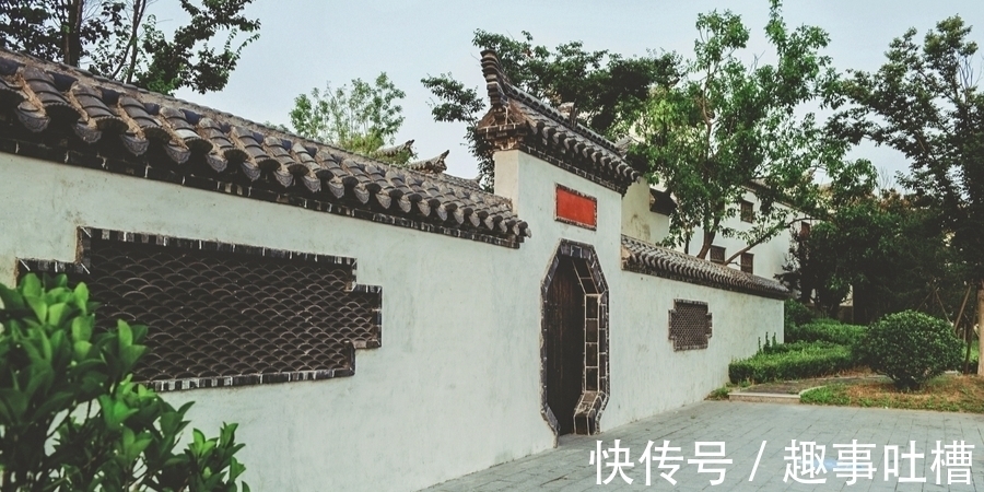 七律@初秋已至,步韵杜甫七律5首以自况。七律难写?唯有笔耕不辍