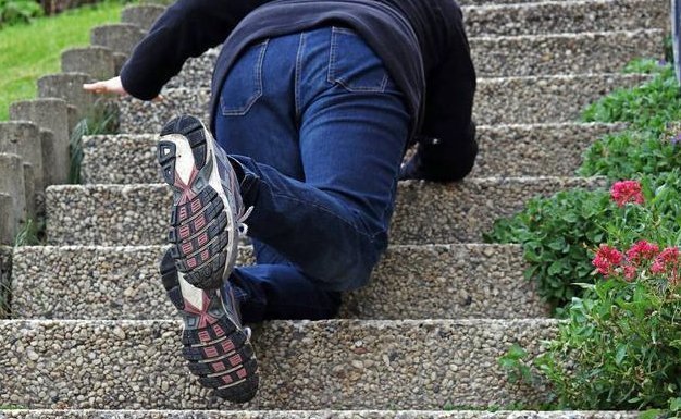 寿命长短|寿命长短,走路先知走路时若有4个异常,或寿命不长