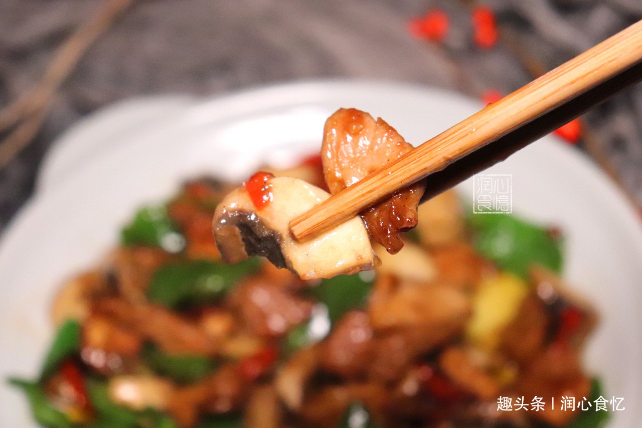 step|骨质疏松最怕此菜,硒含量仅次灵芝,老人要常吃,骨骼强健身体棒