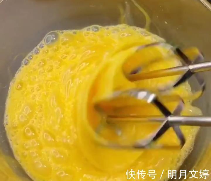 玉米油|做蛋糕,不用烤箱,教你一招,细腻蓬松,香甜可口,好吃又省事