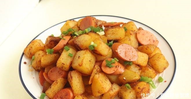 来看|土豆火腿丁,一道吃了就不能忘的美食,快来看一看吧!