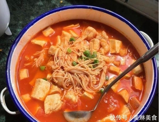 看着就想多吃的下饭菜,肉质很鲜嫩可口,做法也简单好吃不腻