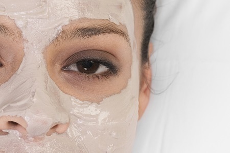 珂语护肤知识：红血丝敏感肌护肤指南