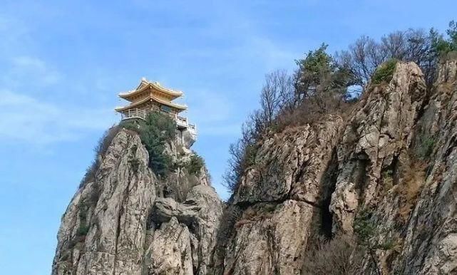 美轮美奂的老君山，夕阳、云雾、太阳、雪都让它如仙境一般美！