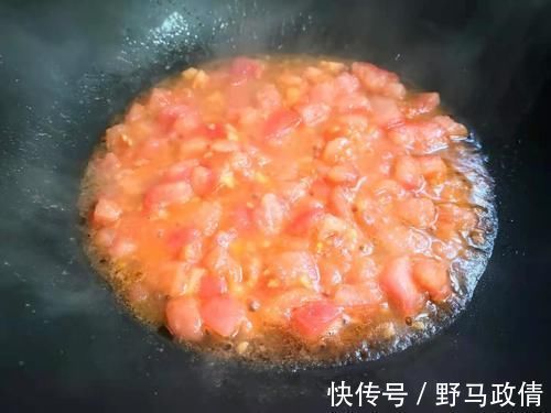 面条|天冷了，做这早餐给家人吃，鲜美营养，香喷喷热乎乎，出门不怕冷