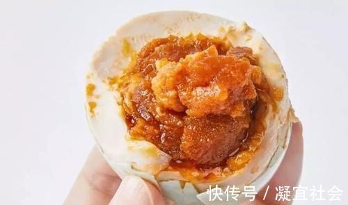 骨质疏松|建议中老年人:不管有钱没钱,尽量多吃4种营养零食,好吃又健康