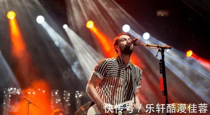 曼联队|曼联主场比赛,因演唱会而改期,这是哪个乐队比C罗还要牛X