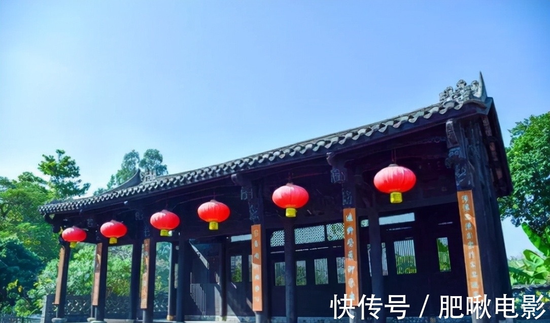 对联$明代的一副对联,下联一字不差照抄上联,流传至今已成了经典名对