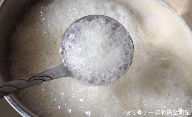 上手|一碗黄豆，半碗醋，教你自制豆腐，简单易上手，学会不用出门买