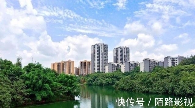 楼盘|想卖房子的人注意,若居住房子身边出现这3种情况,先别忙着转手