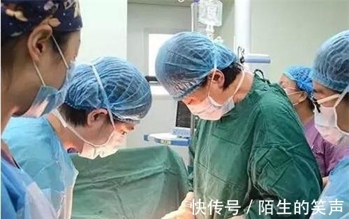 医生|女子未怀孕,肚子却大的出奇,来医院后吓坏医生