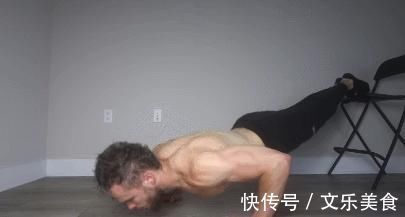 做俯卧撑|俯卧撑存在这7个错误,是练不大胸肌的