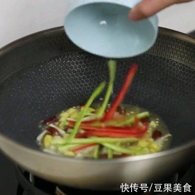  土豆丝|在家做酸辣土豆丝，这样制作才好吃！，比买的更好吃