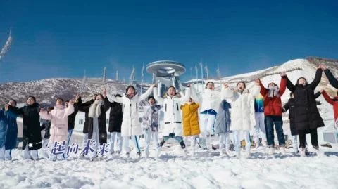 2022年冬bobty奥会和冬残奥会主题口号推广歌曲一起向未来MV