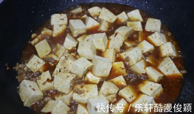 麻婆豆腐|下班后的快手家常菜,5块钱做一碗,营养又美味,配米饭太香了