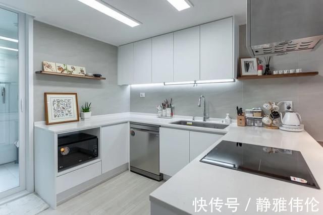 衣帽间|120㎡两人住,3室2厅2卫,阳台打通舍弃餐厅,宽敞明亮多了