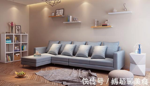 聪明人|客厅别再傻傻装柜子了,聪明人流行这样做收纳,美观实用还不占地