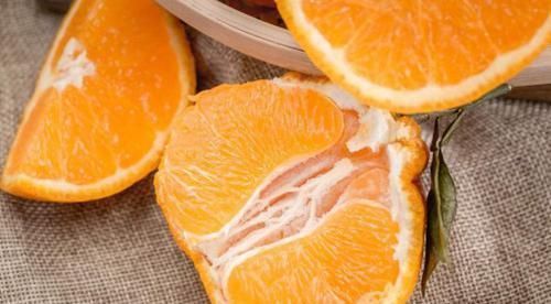 橘子|湿气重别怕,一块橘子皮就搞定,湿气5天治好,不再犯