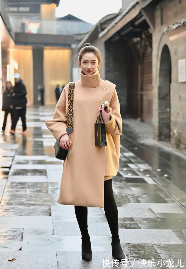 有气质 优美的大衣穿搭简洁大气,让你看起来更加的挺拔有型