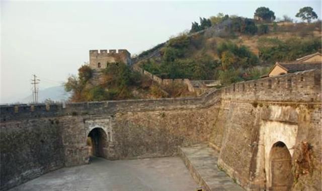 台州府城墙|南方为数不多的长城，仿造八达岭长城而建，知道的人却很少