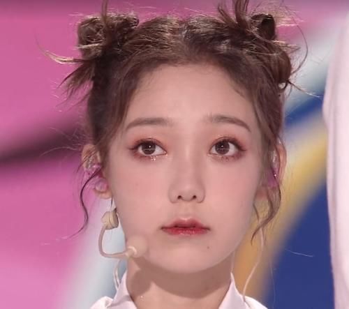 硬糖少女303最新海报,希林没有C位待遇,郑乃馨第5名好优越