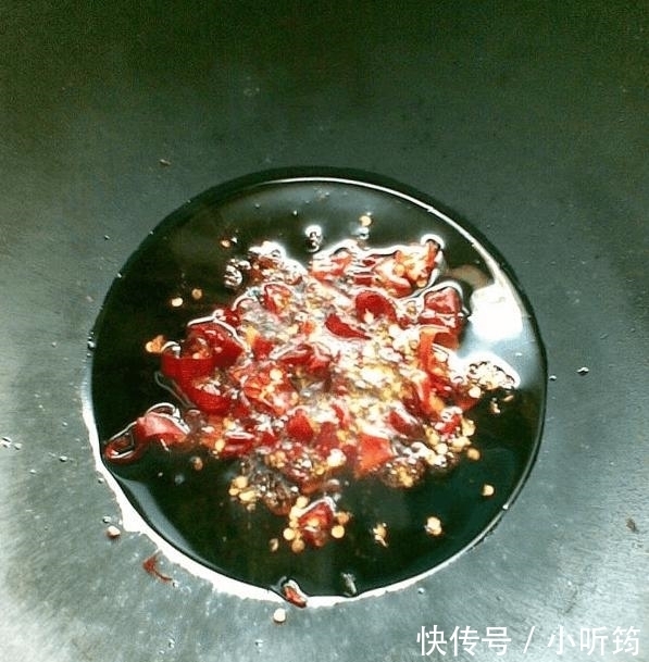 大热天|大热天的, 我炒了这个菜, 香极了, 下饭也下酒, 老公一人吃了一锅米饭